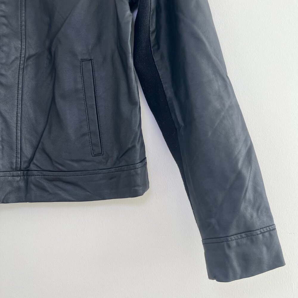 Apt 9 Faux Leather‎ Moto Jacket Black Stretch Sleeve Minimalist Zip Small - Picture 3 of 11